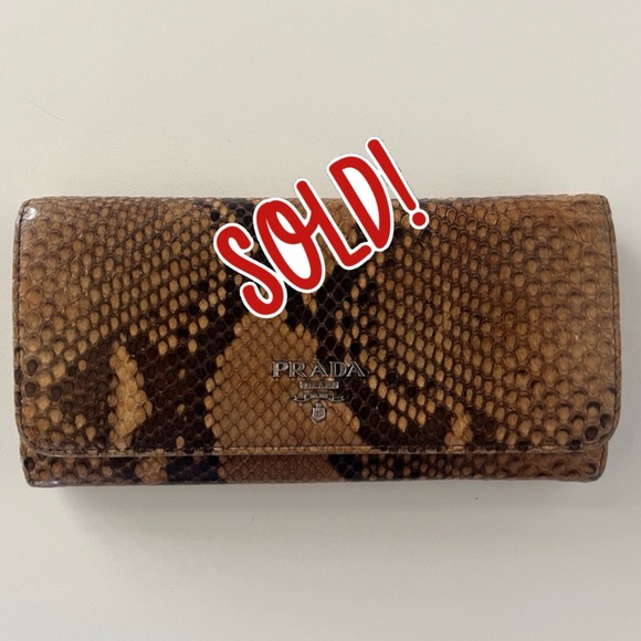 PRADA **RARE Python Matinee continental bi-fold wallet. Rose-colored interior. - Picture 1 of 12
